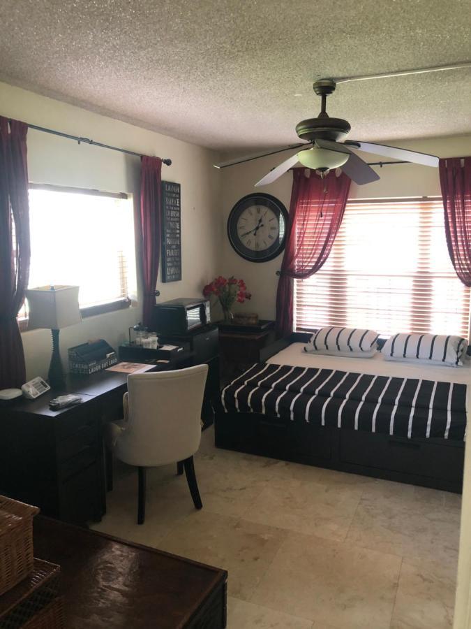 Homestay Weston Ranches Southwest Ranches Екстериор снимка